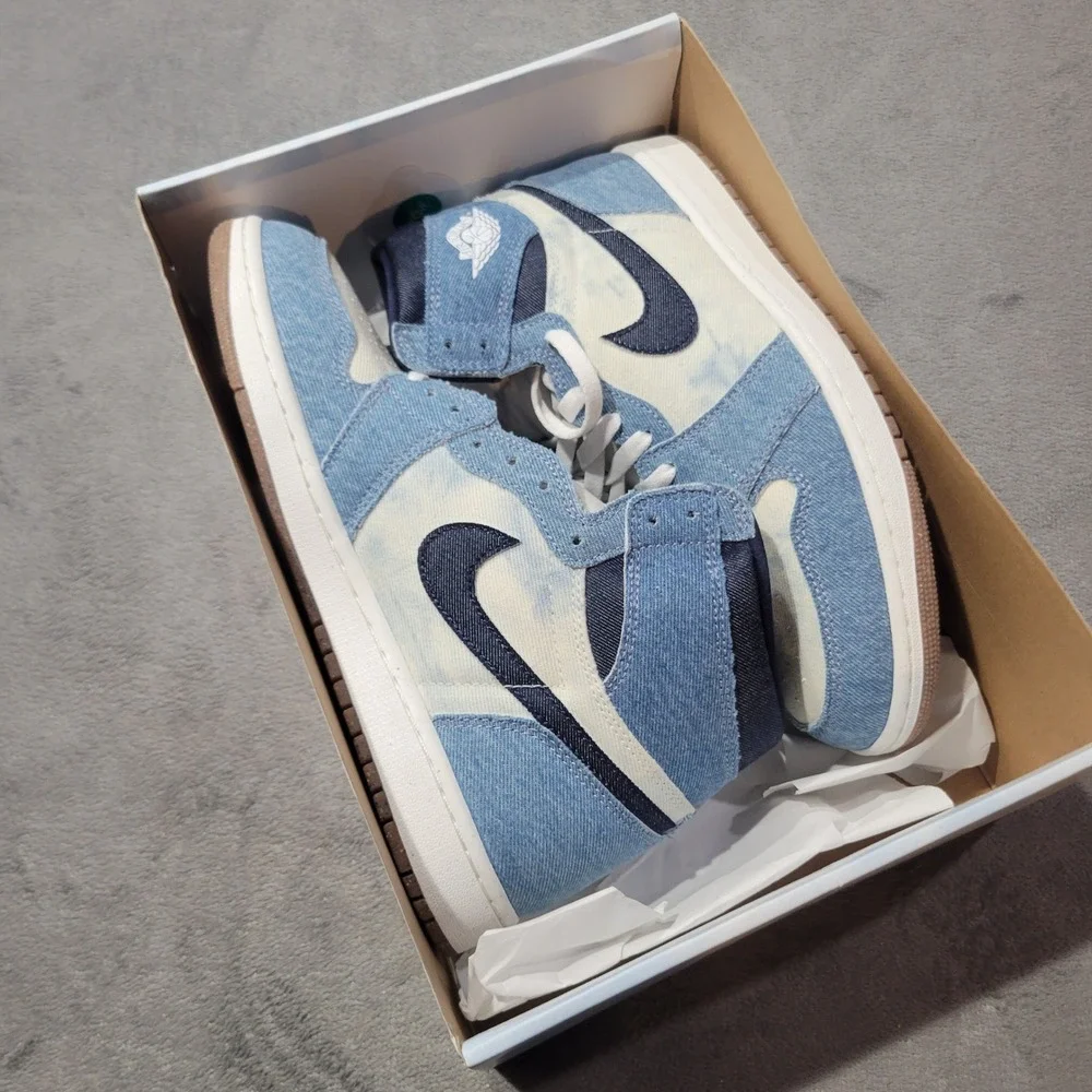 Jordan Sneakers Mens 10.5 Blue Air Jordan 1 Retro High OG Denim FQ2947-100